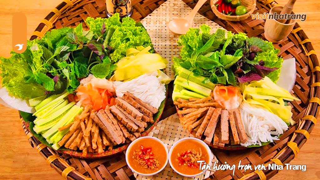 Quán Nem Nướng Hùng ở Khánh Hòa có hương vị thơm ngon, hấp dẫn, phục vụ tận tình