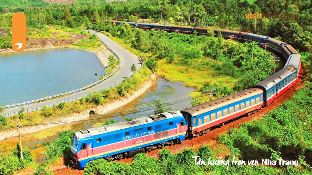 Du khách có thể đi du lịch Nha Trang bằng tàu hỏa 5 sao