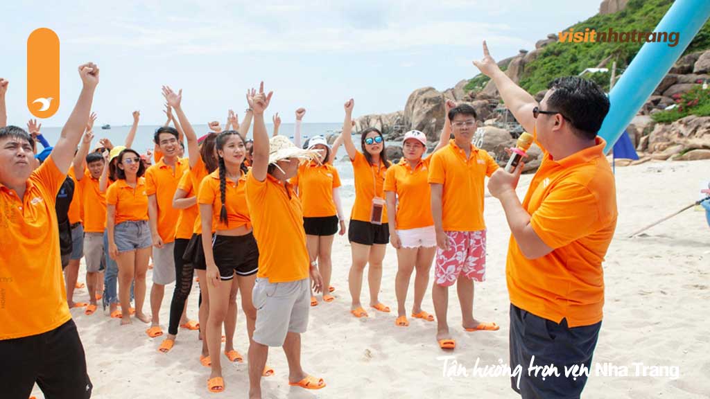 Đảo Bình Ba là một điểm đến lý tưởng cho các hoạt động team building với bãi biển đẹp