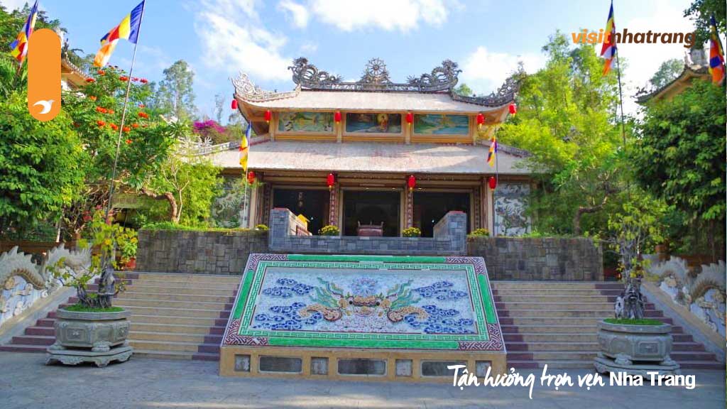 Tham quan khám phá ngôi chùa lớn nhất tại Nha Trang - Chùa Long Sơn