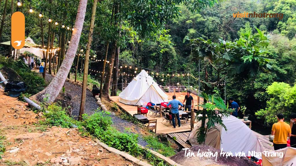 Khám phá một điểm cắm trại trong rừng mới hấp dẫn, khác biết tại Hòn Bà, Cam Lâm, Khánh Hòa