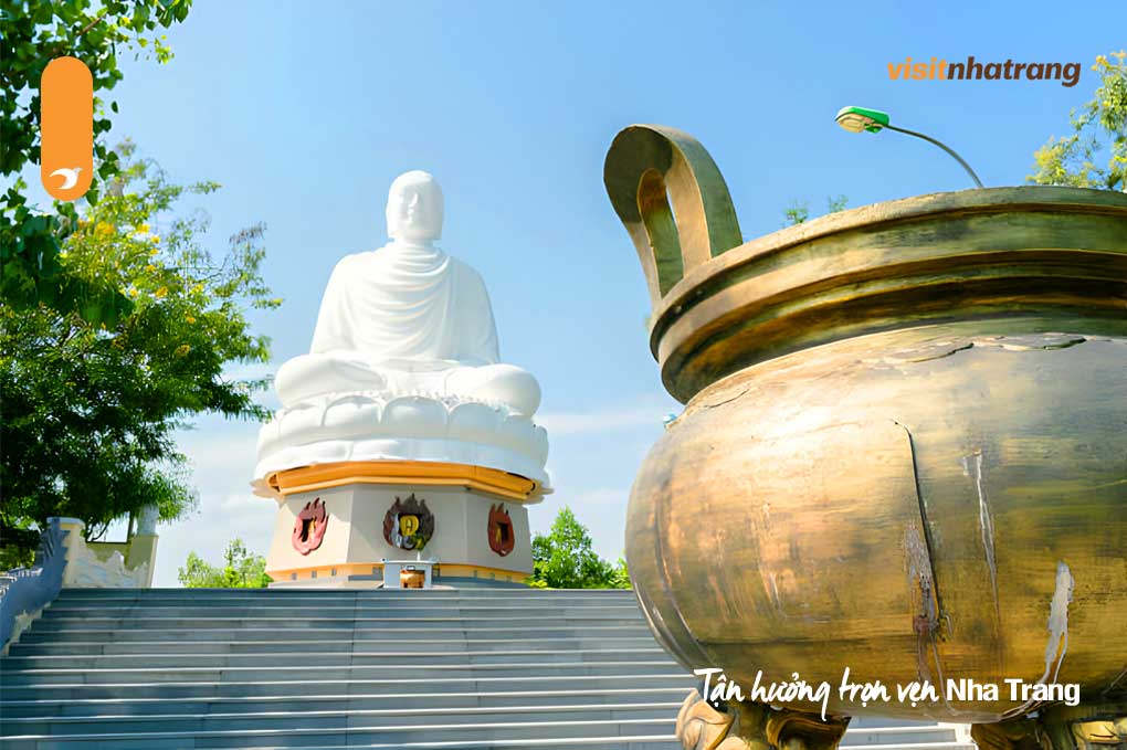 Nhiều trải nghiệm thú vị khi bạn viếng thăm chùa Long Sơn Nha Trang vào dịp lễ 30/4