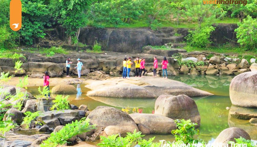 Khu du lịch Waterland Suối Thạch Lâm Nha Trang