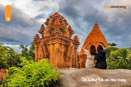 Cùng Visit Nha Trang khám phá quần thể di tích Chăm Pa cổ kính uy nghi tại Tháp Bà PonaGar nhé!