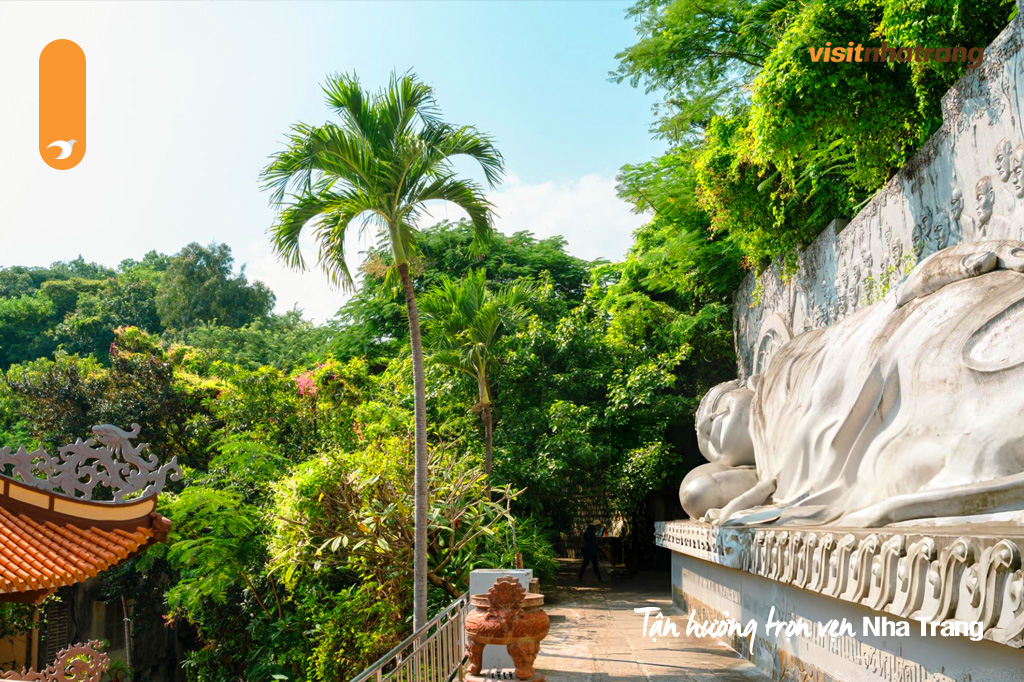 Hãy cùng Visitnhatrang khám phá những địa điểm du lịch tâm linh không thể bỏ qua tại Nha Trang!