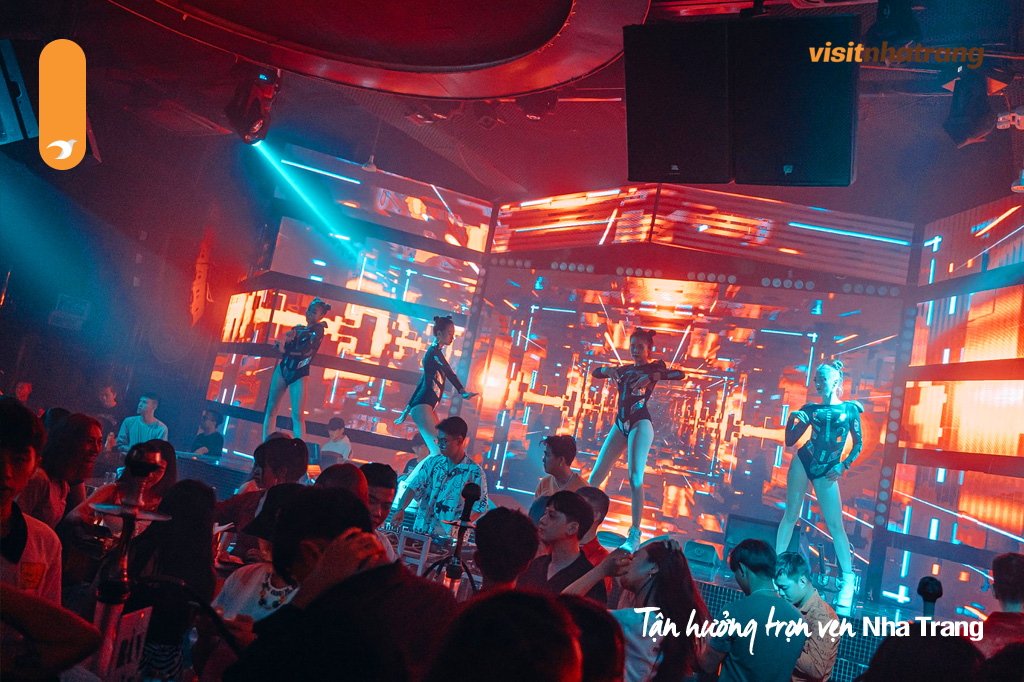 Cùng Visitnhatrang quẩy tưng bừng Nha Trang về đêm với 12 quán bar club 