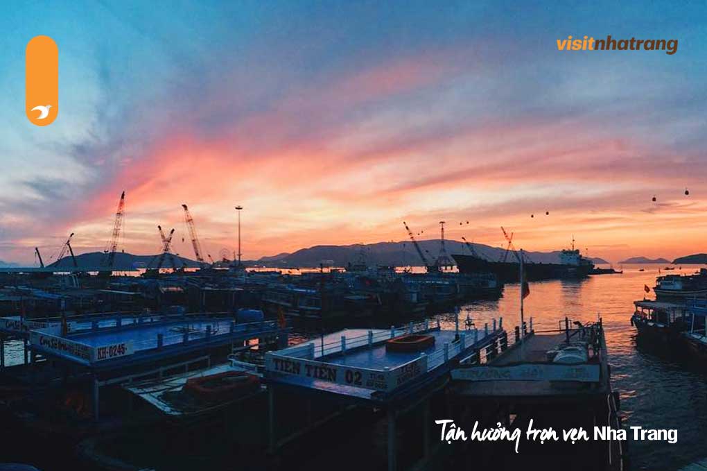 Cảng cầu đá Nha Trang là điểm đến lý tưởng cho những ai muốn khám phá vẻ đẹp của Nha Trang
