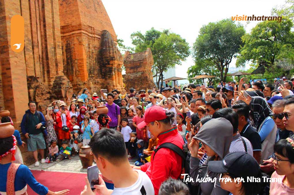 Chúc bạn có một chuyến tham quan các địa điểm du lịch tâm linh ở Nha Trang vui vẻ, ý nghĩa