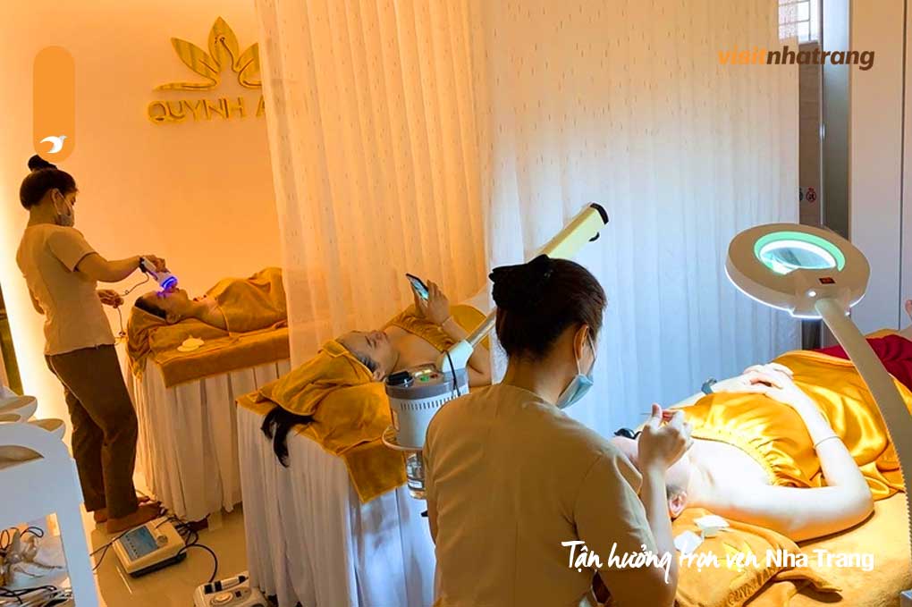 Quỳnh Anh Spa nổi tiếng với các liệu trình trị mụn đa dạng và hiệu quả