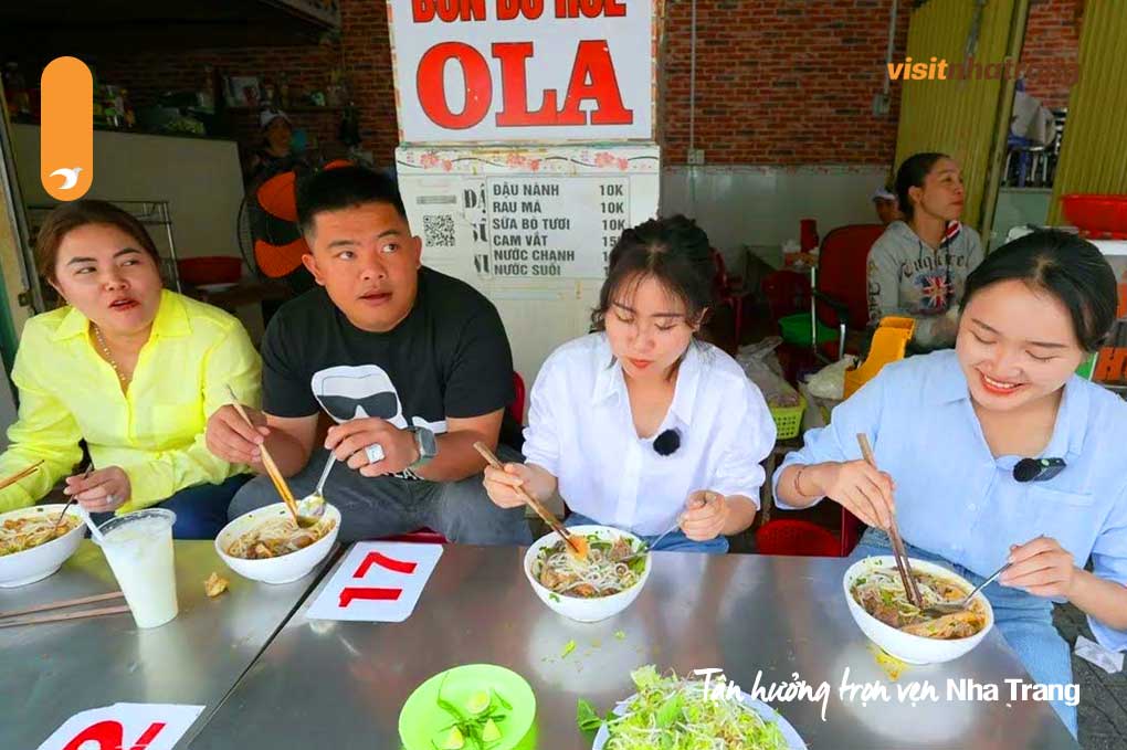 Bạn đang tìm kiếm một quán bún bò Huế ngon tại Nha Trang để bắt đầu ngày mới?