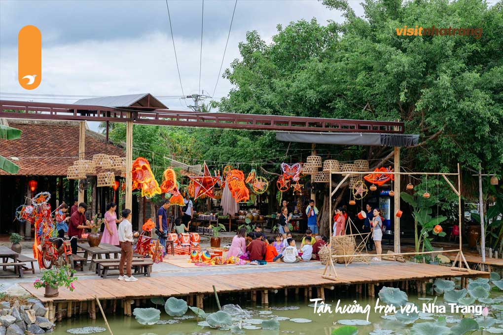 Đến với Nha Trang Xưa, du khách như được lạc bước vào một miền quê thanh bình, giản dị