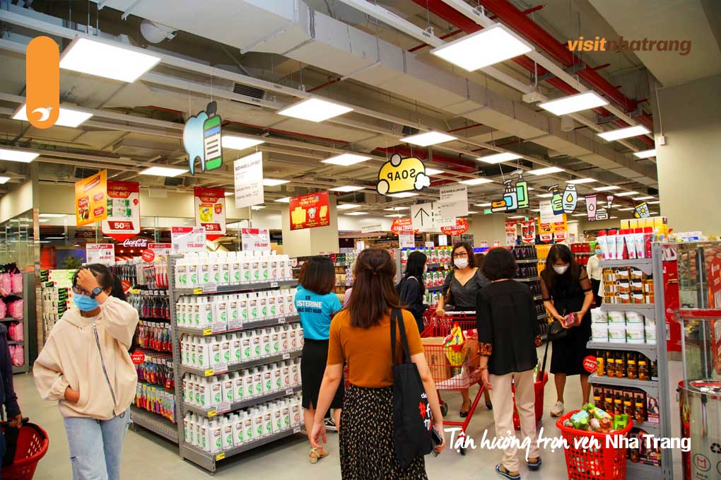 Tại Lotte Mart, bạn sẽ tìm thấy tất cả những gì mình cần, từ thực phẩm tươi ngon, hàng tiêu dùng...