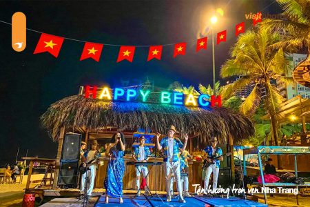 Happy Beach Nha Trang quán bar nhỏ cực CHILL