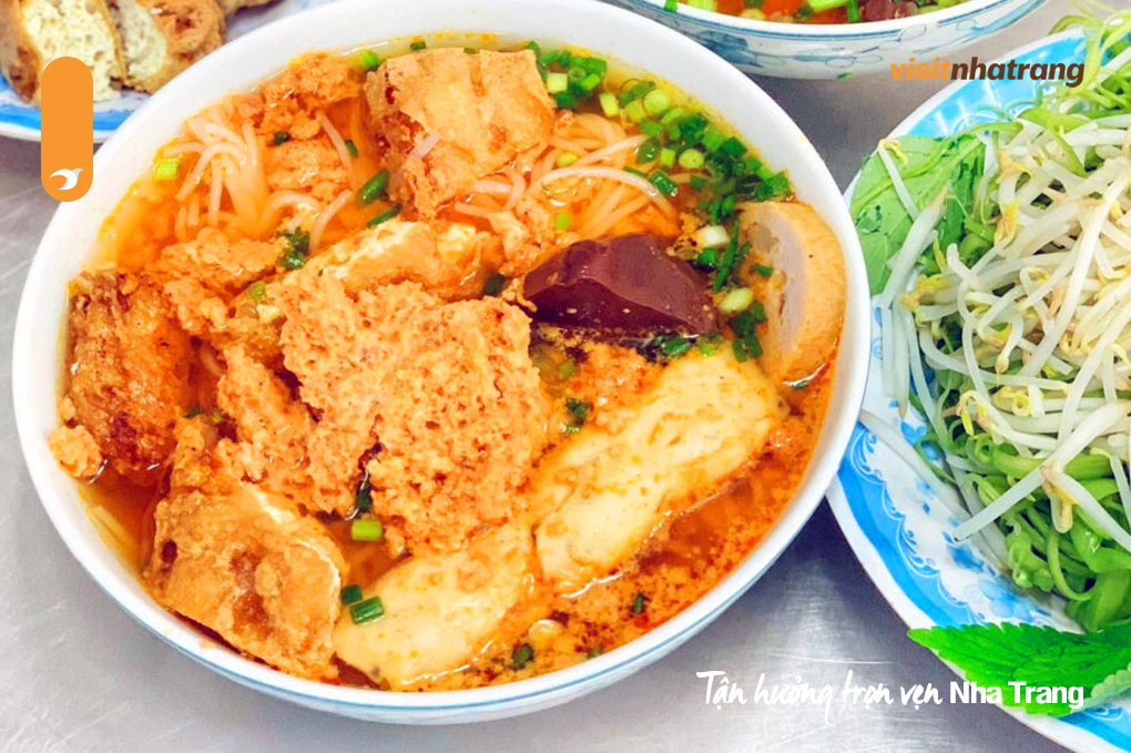 Quán bún riêu cô Trinh