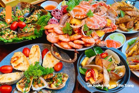 Ăn gì ở Hòn Tằm Nha Trang? Nên chọn Buffet tại Hòn Tằm?