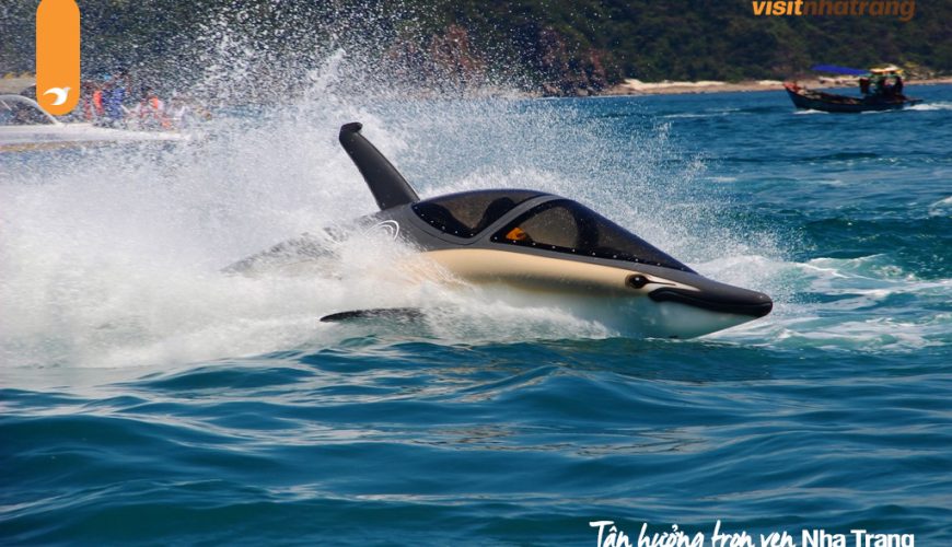 Tàu lặn Seabreacher khám phá Hòn Tằm theo cách độc đáo